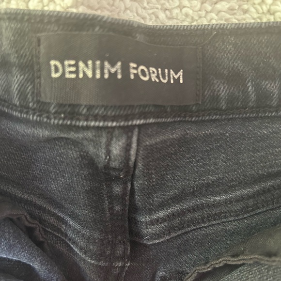 Denim Forum- The Arlo Short - Picture 6 of 7
